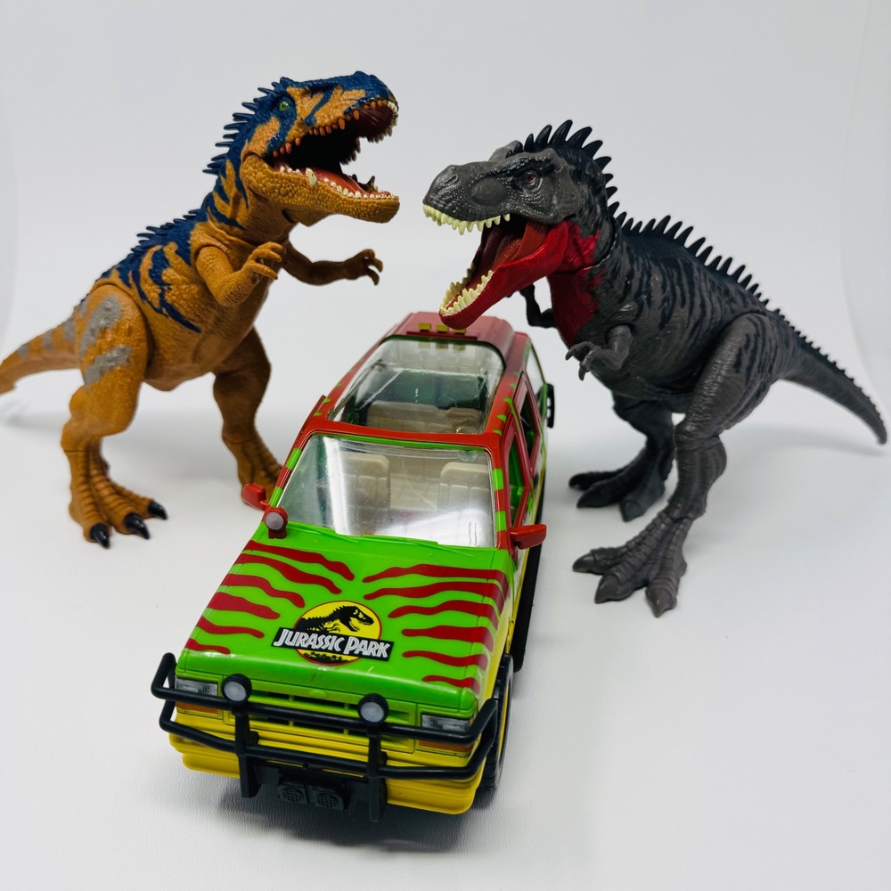 Jurassic Park Mattel 1993 Ford Explorer GWN38 & 2 Dinosaur Action Figures Lot